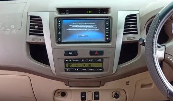 TOYOTA 4WD 2005 2.7V AT FORTUNER SILVER 7625 full