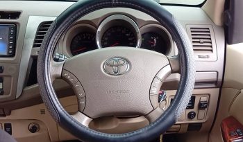 TOYOTA 4WD 2005 2.7V AT FORTUNER SILVER 7625 full