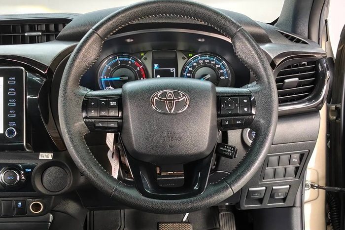 ROCCO PRE 2020 2.4 HIGHT AT DOUBLE CAB BRONZE  858 full