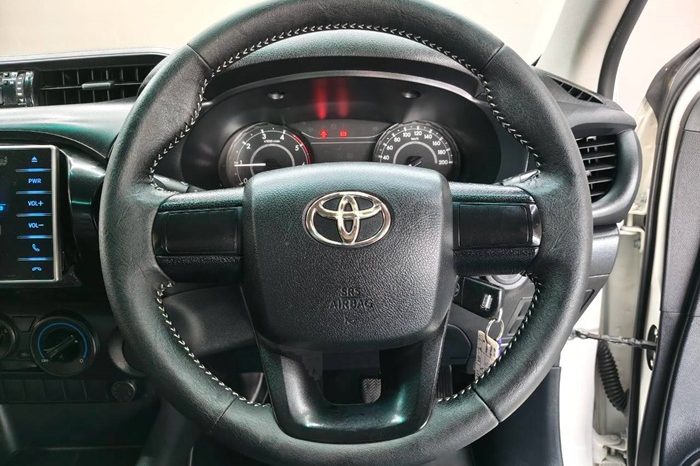 REVO 2WD 2019 2.4J MT STANDARD WHITE  887 full