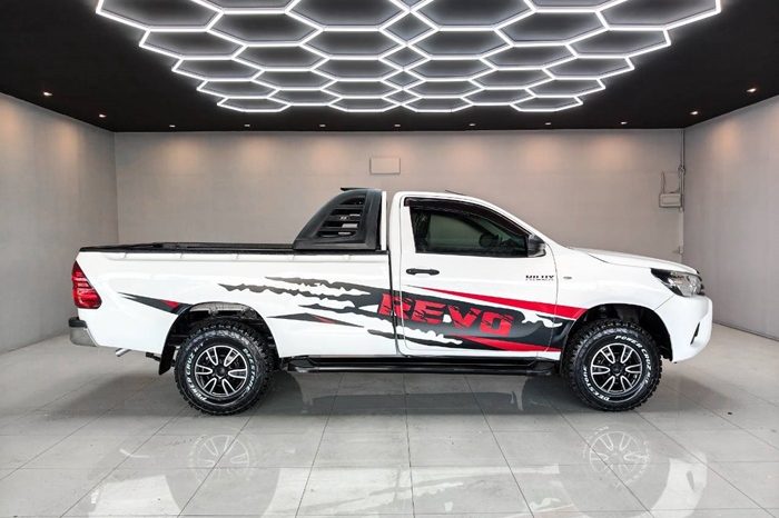 REVO 2WD 2019 2.4J MT STANDARD WHITE  887 full