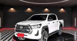 REVO 2WD 2020 2.4 ENTRY AT DOUBLE CAB WHITE  8896