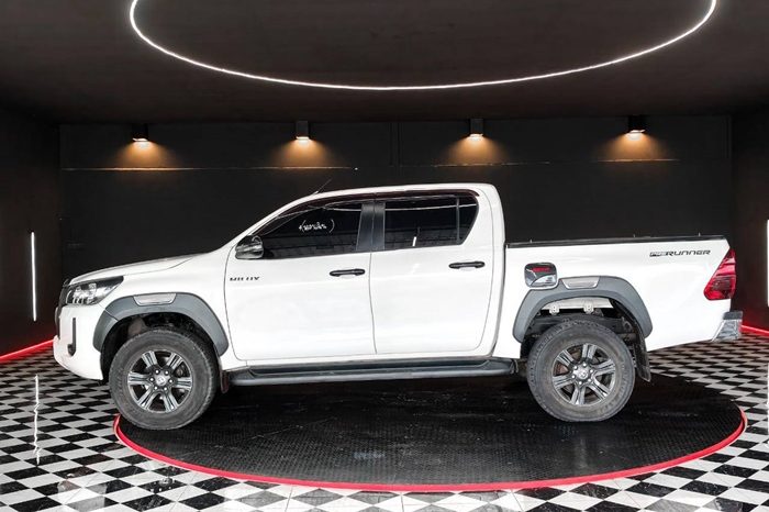REVO 2WD 2020 2.4 ENTRY AT DOUBLE CAB WHITE  8896 full