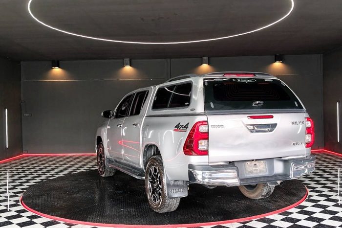 REVO PRE 2021 2.4 MID AT DOUBLE CAB SILVER  9061 full