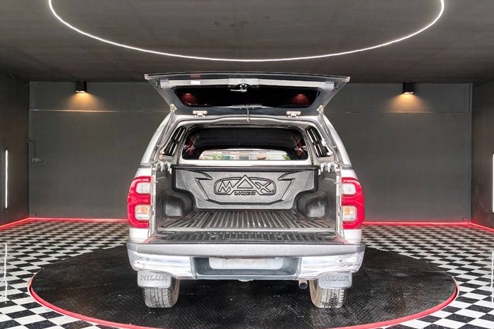 REVO PRE 2021 2.4 MID AT DOUBLE CAB SILVER  9061 full