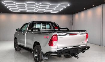 REVO 4WD 2017 2.8J MT STANDARD SILVER  9965 full
