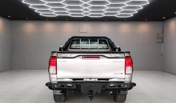 REVO 4WD 2017 2.8J MT STANDARD SILVER  9965 full