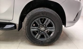 REVO 4WD 2017 2.8J MT STANDARD SILVER  9965 full