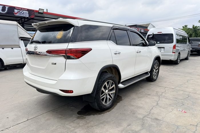 TOYOTA 4WD 2020 2.4V AT FORTUNER WHITE  7070 full