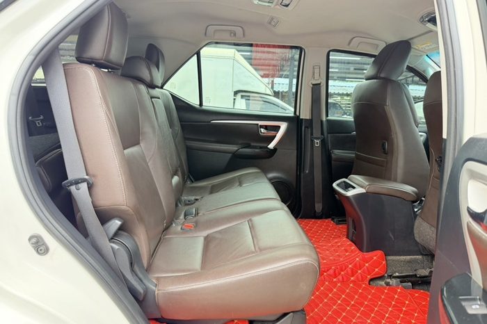 TOYOTA 4WD 2020 2.4V AT FORTUNER WHITE  7070 full