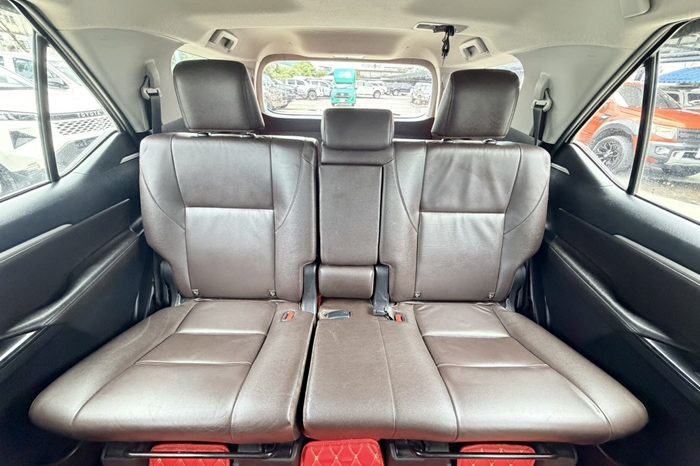TOYOTA 4WD 2020 2.4V AT FORTUNER WHITE  7070 full