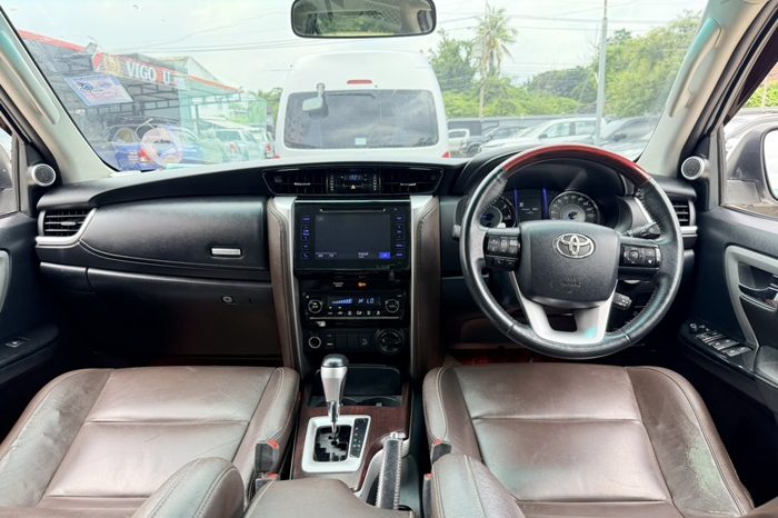 TOYOTA 4WD 2020 2.4V AT FORTUNER WHITE  7070 full