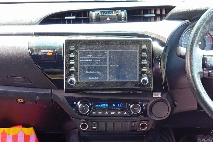 REVO PRE 2020 2.4 HIGHT AT DOUBLE CAB SILVER  4064 full
