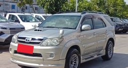 TOYOTA 4WD 2007 3.0V AT FORTUNER SILVER  4688