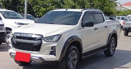 ISUZU 4WD 2022 3.0 AT DOUBLE CAB WHITE  5025
