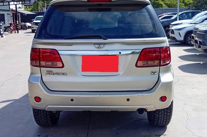TOYOTA 4WD 2007 3.0V AT FORTUNER SILVER  4688 full