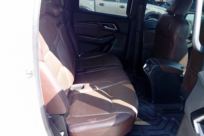 ISUZU 4WD 2022 3.0 AT DOUBLE CAB WHITE  5025 full