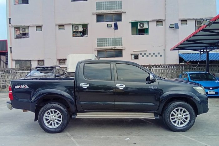 VIGO 4WD 2013 2.5E MT DOUBLE CAB BLACK  1564 full