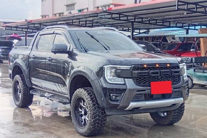 FORD 2WD 2023 2.0 AT DOUBLE CAB BLACK  4584 full