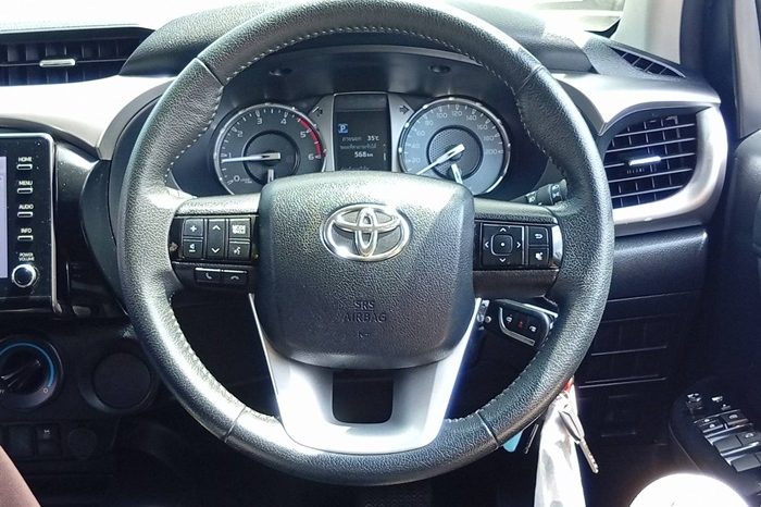 REVO PRE 2021 2.4 MID AT DOUBLE CAB SILVER 7329 full
