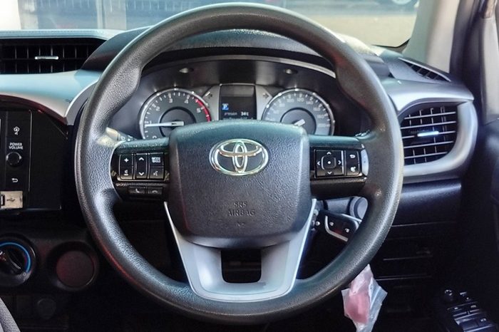 REVO PRE 2021 2.4 ENTRY AT DOUBLE CAB SILVER  4240 full
