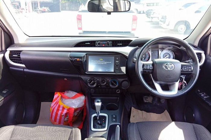 REVO 2WD 2020 2.4 MID AT SMART CAB WHITE  7865 full