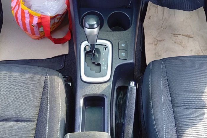 REVO 2WD 2020 2.4 MID AT SMART CAB WHITE  7865 full