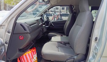 TOYOTA 2WD 2017 3.0 MT COMMUTER SILVER  2025 full