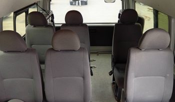 TOYOTA 2WD 2017 3.0 MT COMMUTER SILVER  2025 full