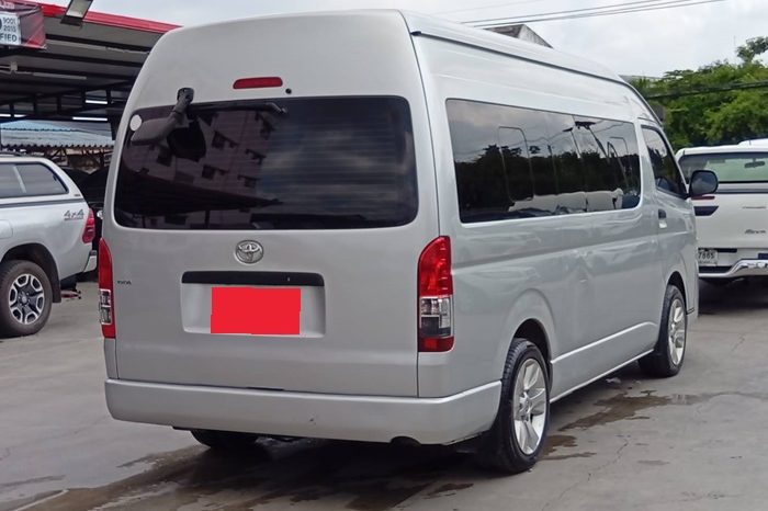TOYOTA 2WD 2017 3.0 MT COMMUTER SILVER  2025 full