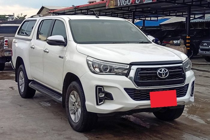 REVO PRE 2018 2.4G MT DOUBLE CAB WHITE 8716 full