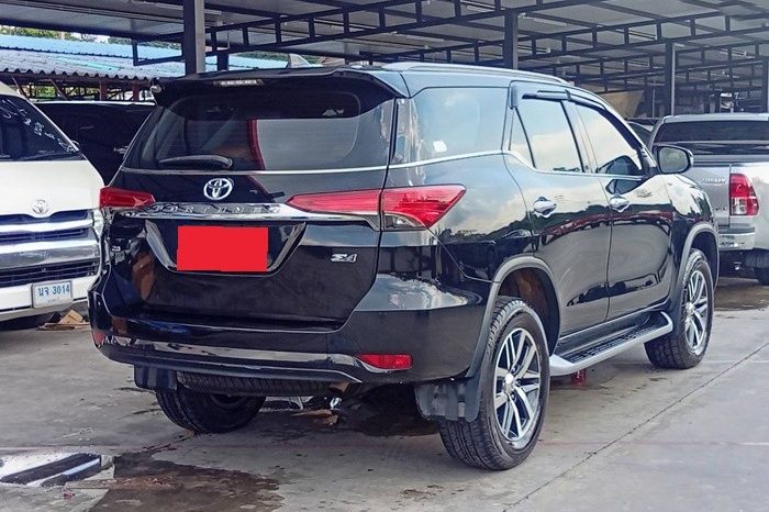 TOYOTA 4WD 2019 2.8V AT FORTUNER BLACK  5273 full