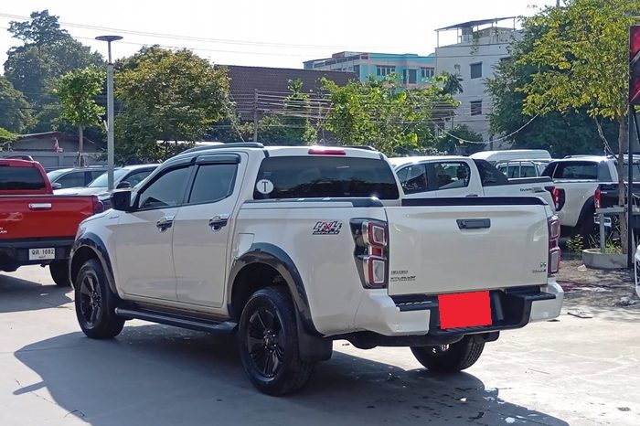 ISUZU 4WD 2021 3.0 AT DOUBLE CAB WHITE  5249 full