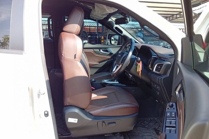 ISUZU 4WD 2021 3.0 AT DOUBLE CAB WHITE  5249 full