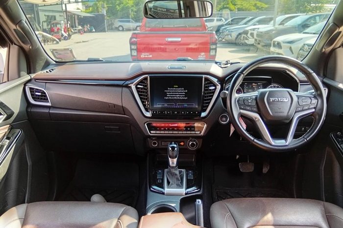 ISUZU 4WD 2021 3.0 AT DOUBLE CAB WHITE  5249 full