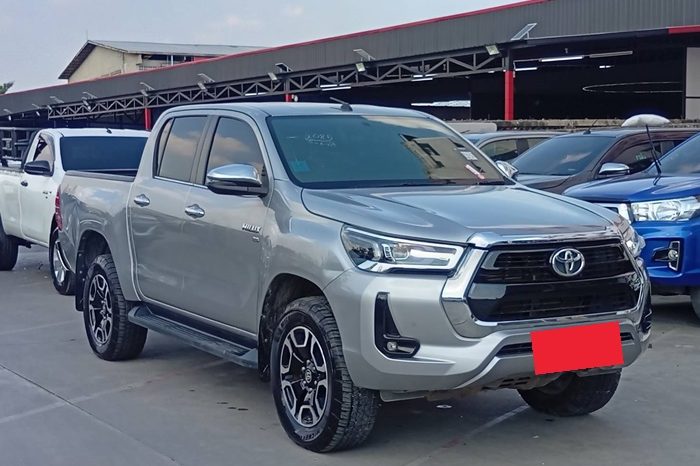 REVO 4WD 2021 2.8 HIGHT AT DOUBLE CAB SILVER  8853 full