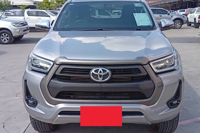 REVO 4WD 2021 2.4 MID MT SAMRT CAB SILVER 8875 full