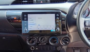 REVO 4WD 2021 2.4 MID MT SAMRT CAB SILVER 8875 full