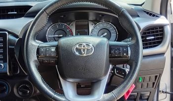 REVO 4WD 2021 2.4 MID MT SAMRT CAB SILVER 8875 full