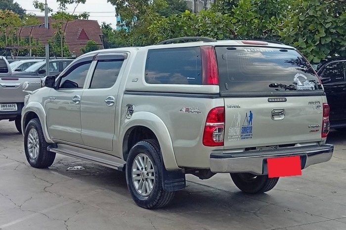 VIGO PRE 2014 2.5E AT DOUBLE CAB SILVER  4989 full
