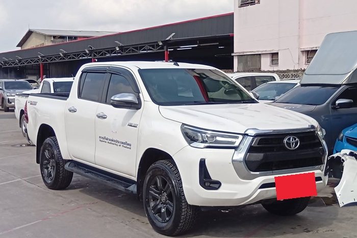 REVO PRE 2022 2.4 ENTRY AT DOUBLE CAB WHITE 6277 full