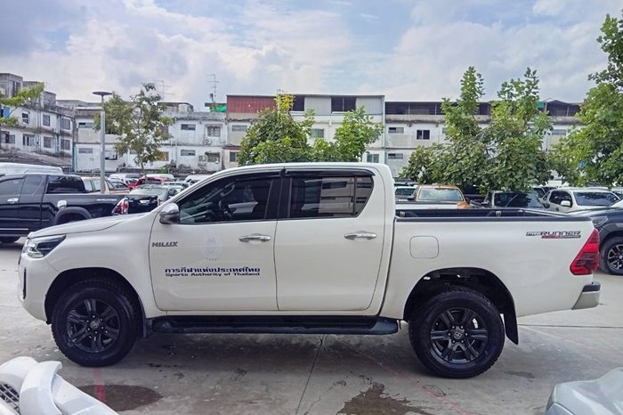 REVO PRE 2022 2.4 ENTRY AT DOUBLE CAB WHITE 6277 full