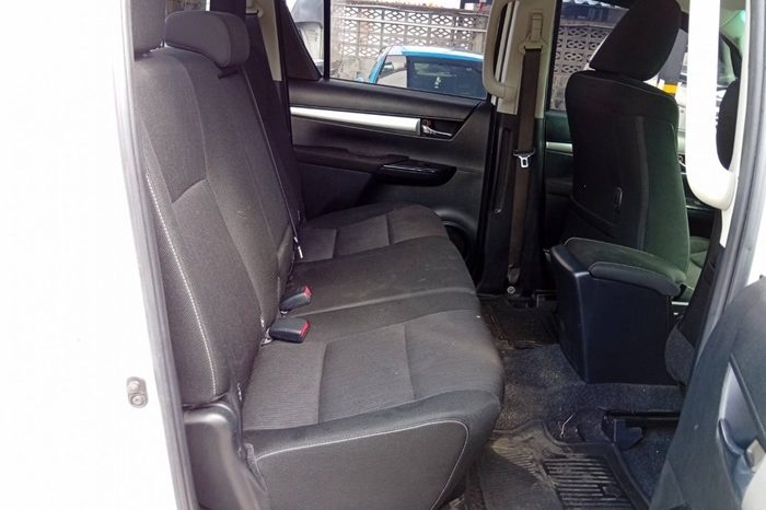 REVO PRE 2022 2.4 ENTRY AT DOUBLE CAB WHITE 6277 full