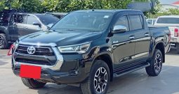 REVO PRE 2022 2.4 MID AT DOUBLE CAB BLACK 750
