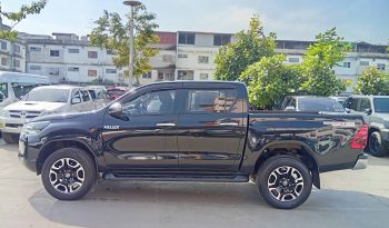 REVO PRE 2022 2.4 MID AT DOUBLE CAB BLACK 750 full