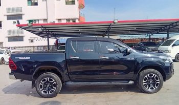 REVO PRE 2022 2.4 MID AT DOUBLE CAB BLACK 750 full