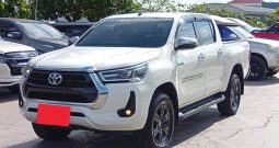 REVO PRE 2022 2.4 ENTRY AT DOUBLE CAB WHITE  6307