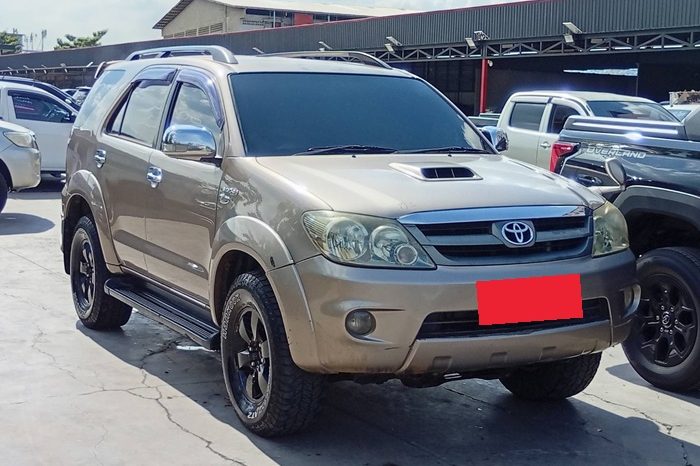 TOYOTA 4WD 2005 3.0V AT FORTUNER BRONZE  3160 full