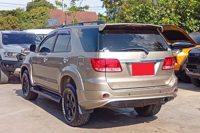 TOYOTA 4WD 2005 3.0V AT FORTUNER BRONZE  3160 full