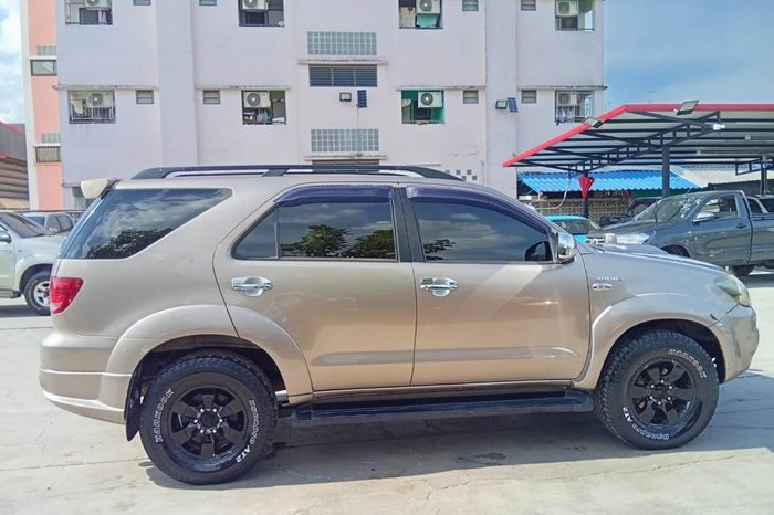 TOYOTA 4WD 2005 3.0V AT FORTUNER BRONZE  3160 full
